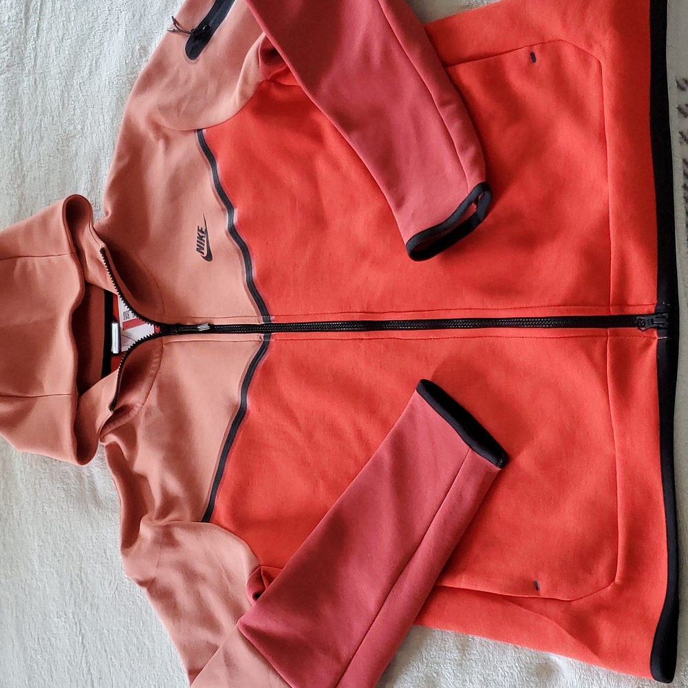 NWT Nike